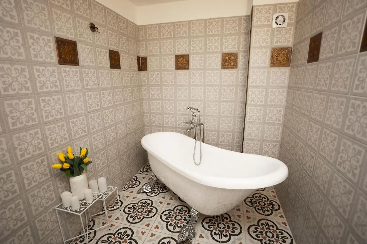 Villabaroque_Eger Bed & Breakfast Eger
